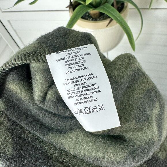 New Bebe Sport Polar Fleece 1/4 Zip Pullover Jacket Top Green Camo Women Size XL - Picture 7 of 7